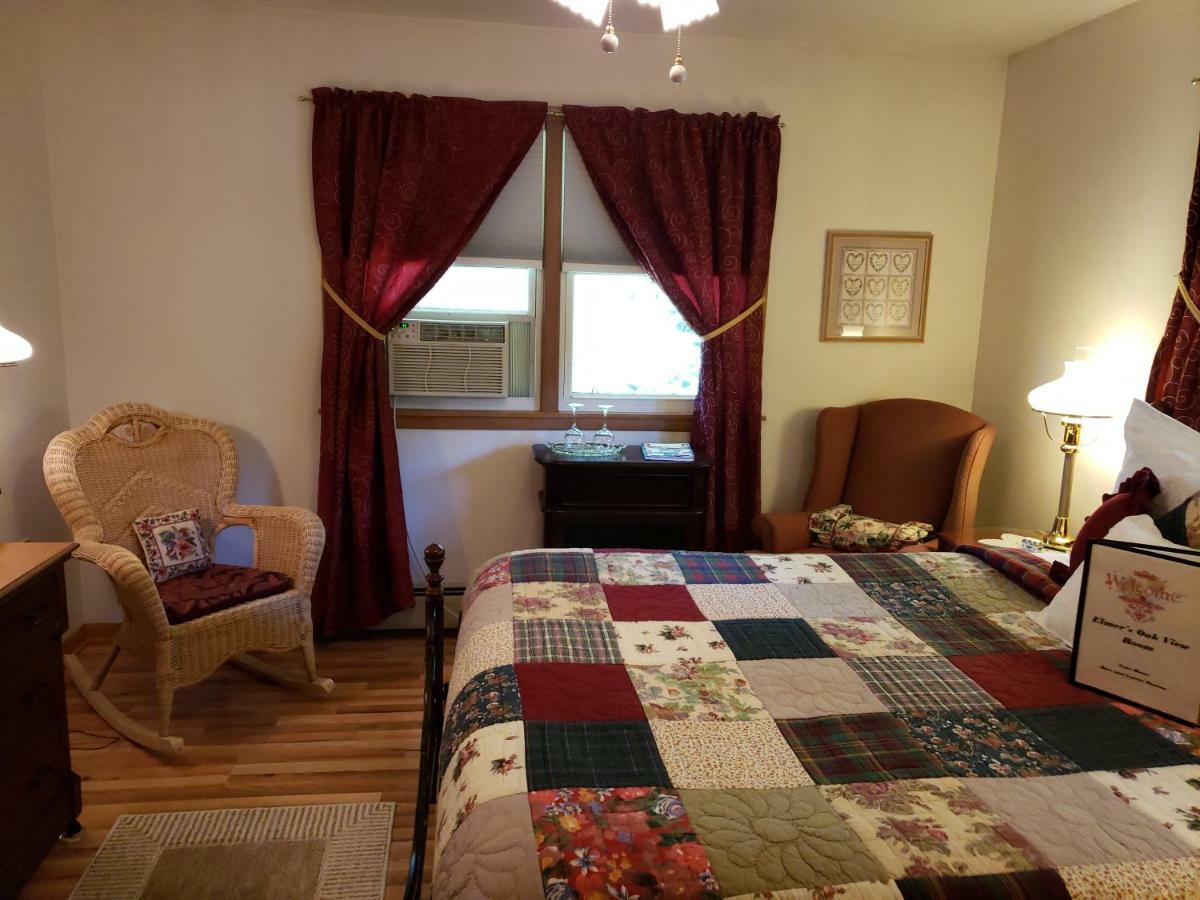 Oak Hill Bed And Breakfast Wisconsin Dells Exterior photo